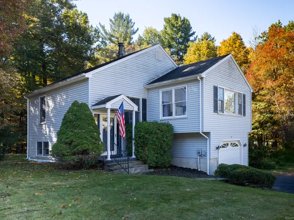 44 Oxford Way, Torrington, CT 06790