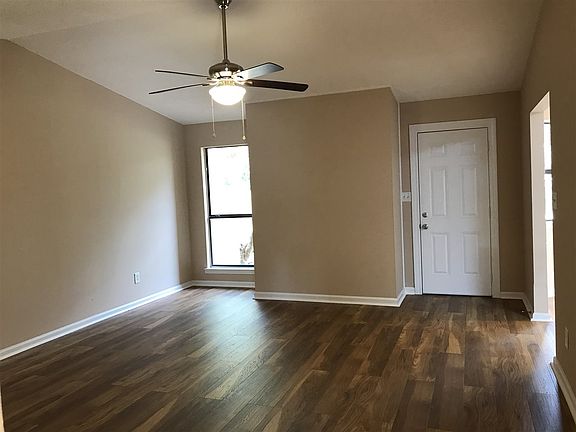 5th image of 663 Seapine Cir