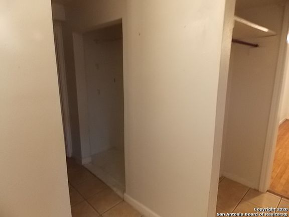 4th image of 215 Carleton Ct APT 5