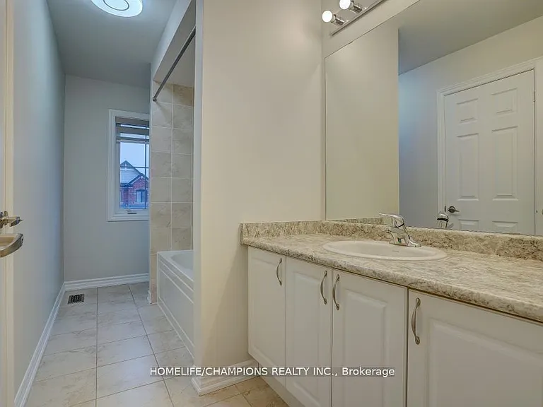 102 Benadir Ave — Photo 27