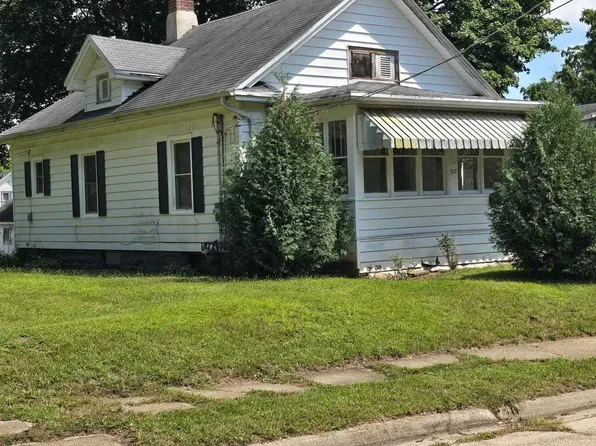 317 N Hinkley Ave, Rockford, IL 61101