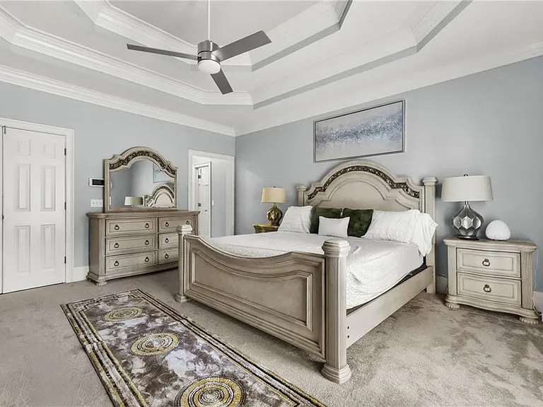 9800 Foxworth Dr — Photo 18