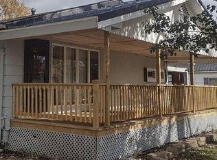 305 E Sanders St, La Plata, MO 63549