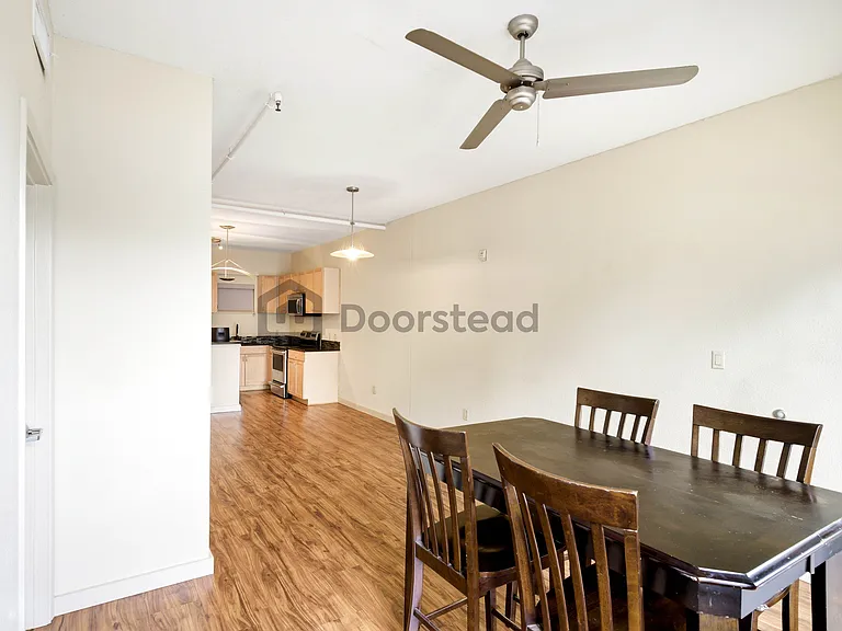 711 W 26th St #303 — Photo 11