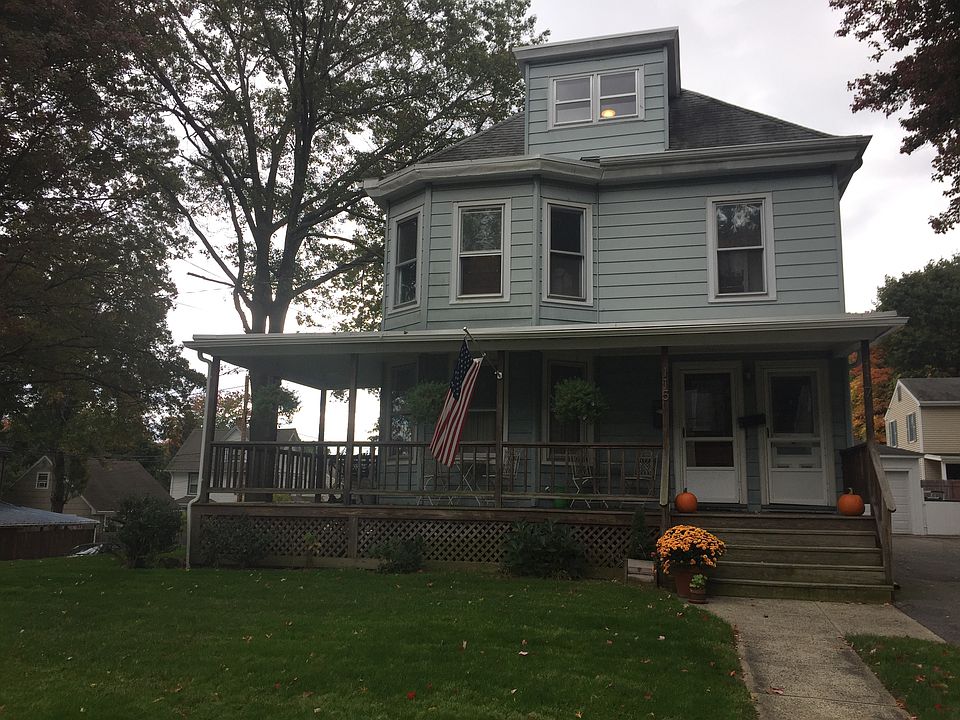 Nichols Avenue