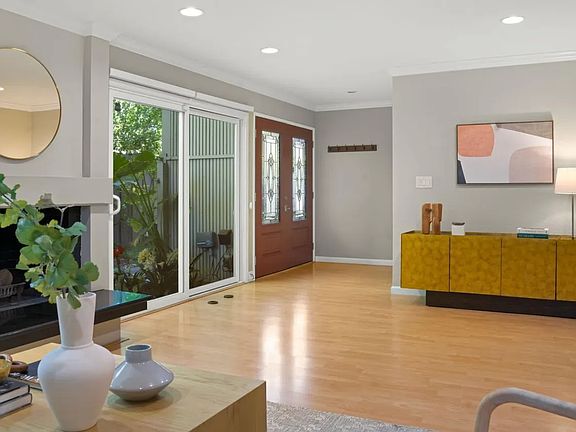 2nd image of 81 Los Altos Sq