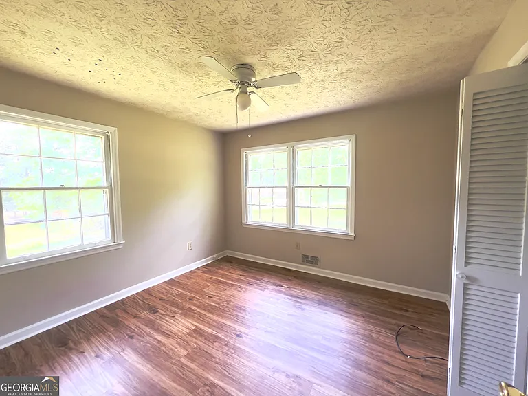 1140 Barber Creek Dr — Photo 19