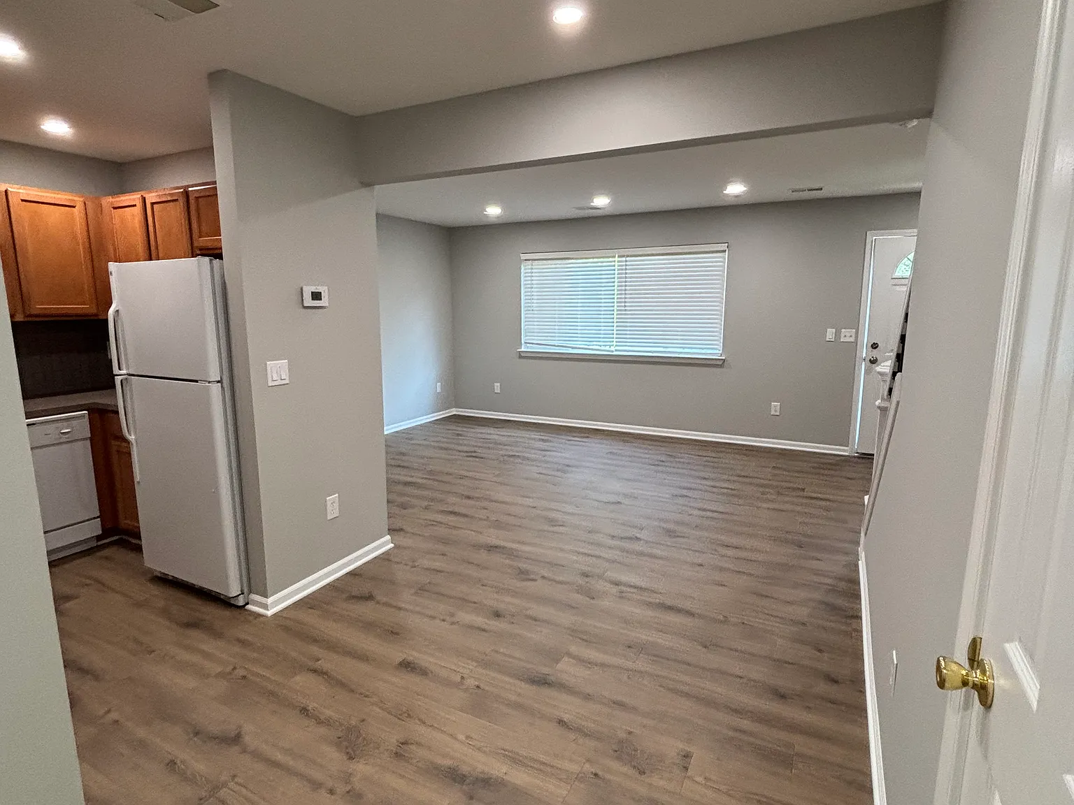2 bed, 1120 sqft, $1,425 — Photo 4