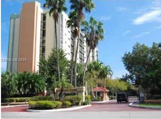 16919 N Bay Rd APT 1008, Sunny Isles Beach, FL 33160