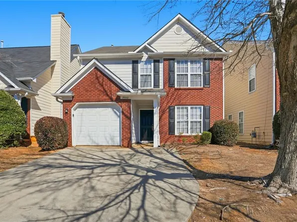 9553 Lakeview Cir, Union City, GA 30291