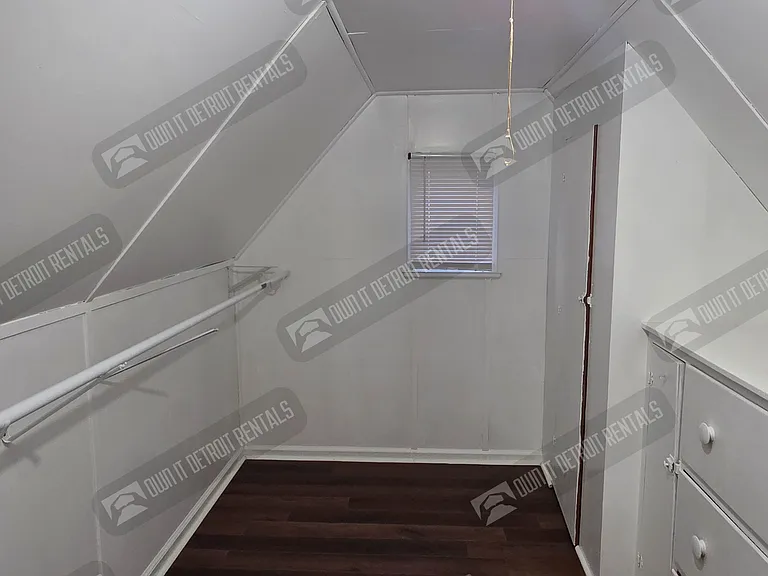 7331 W Outer Dr — Photo 19