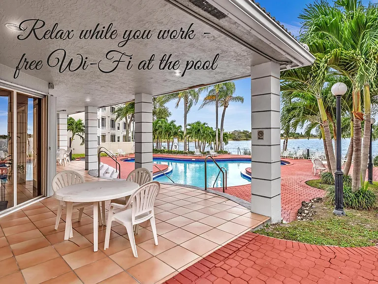 2811 N Oakland Forest Dr #209 — Photo 32