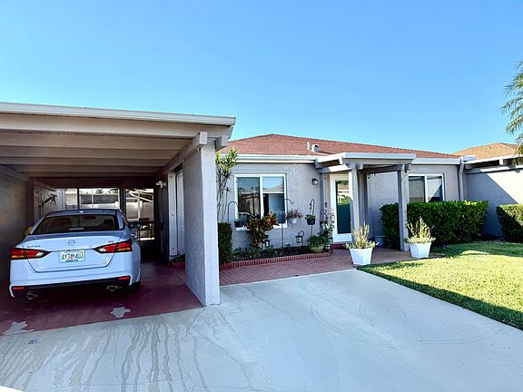 3rd image of 14844 Wildflower Lane