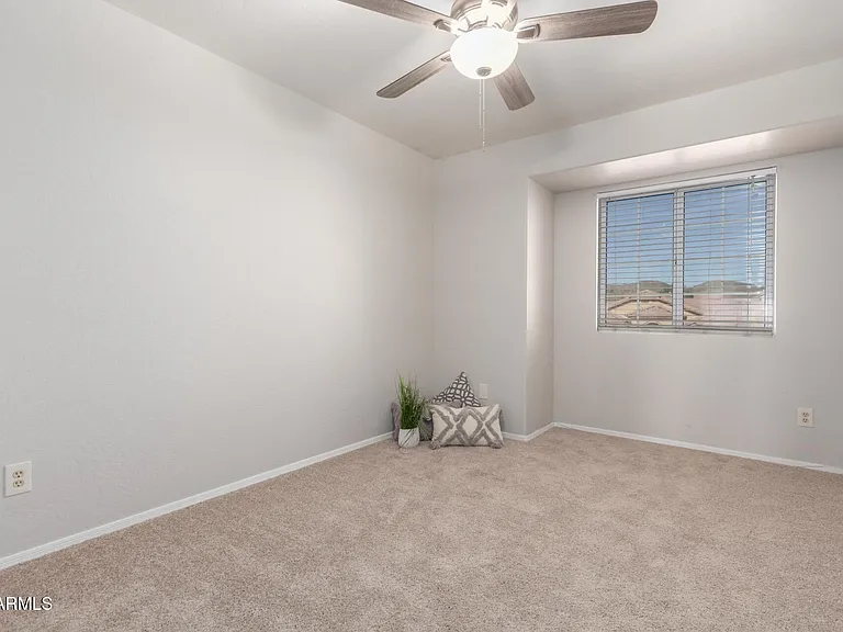 3611 E Windmere Dr — Photo 35