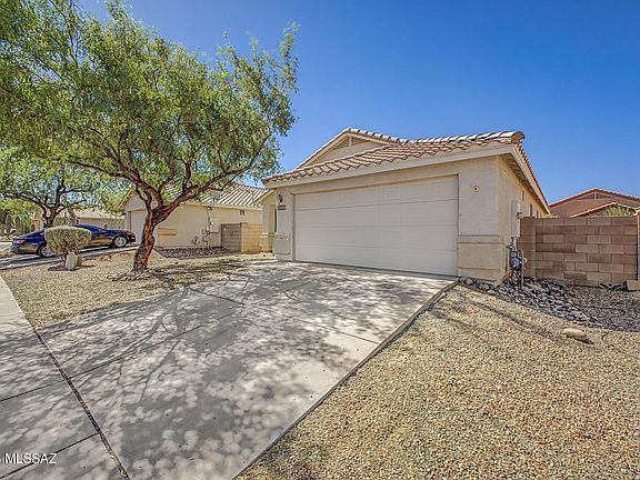 5th image of 10486 E Dusky Willow Dr