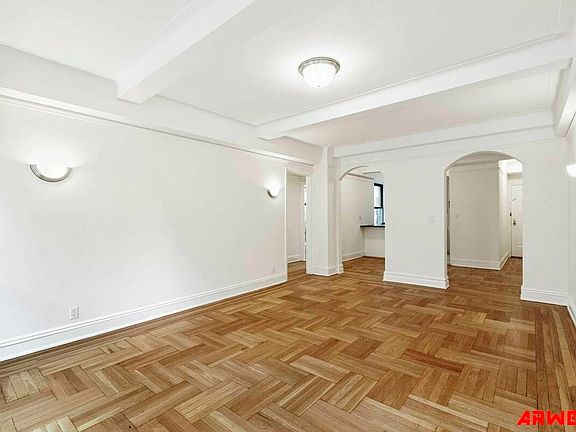 5th image of 311 E 72nd St APT 16F