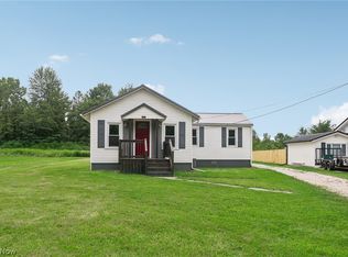 8343 Depot Rd, Ashtabula, OH 44004