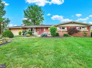 2901 Sunset Dr, Dallastown, PA 17313