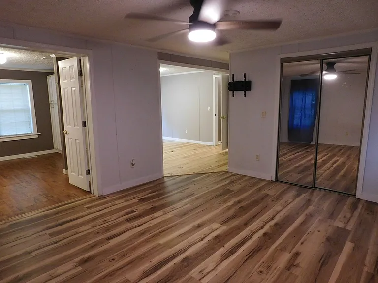 900 Loftin Farm Rd — Photo 32