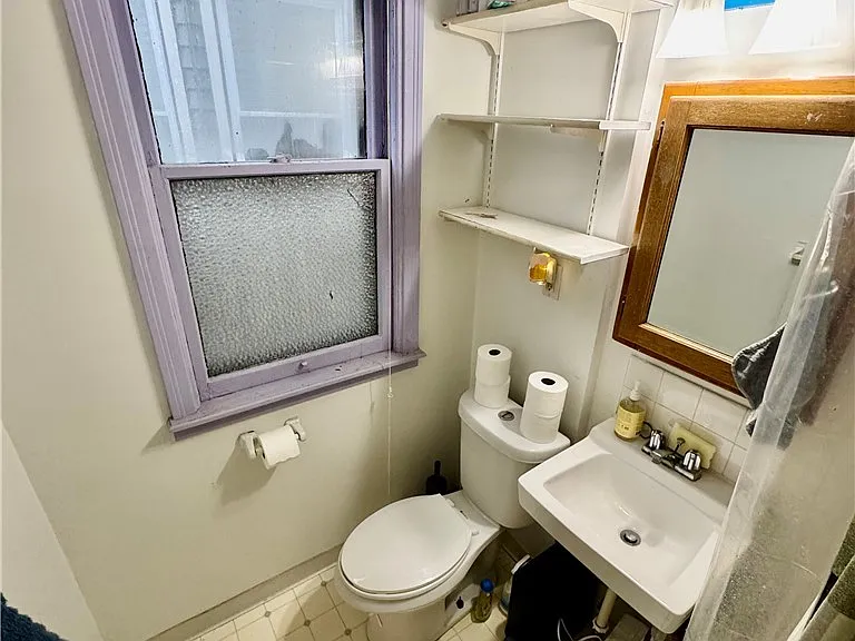 7 Berkley Pl — Photo 11
