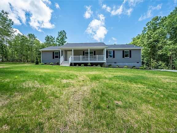 3rd image of 211 Hotchkiss Dr