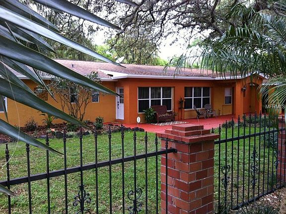 2nd image of 11536 Braeside Pl