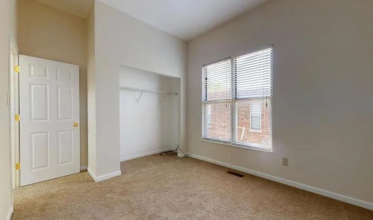 2321 Rutger St #E — Photo 15