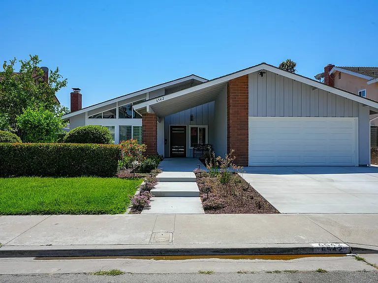 6542 Vesper Cir — Photo 10