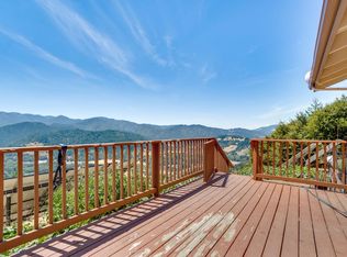 745 Applewood Rd, Honeydew, CA 95545