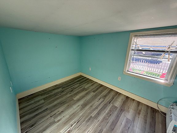 4th image of 18 L St #B