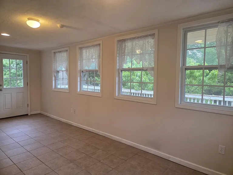 601 Tallgrass Dr — Photo 12