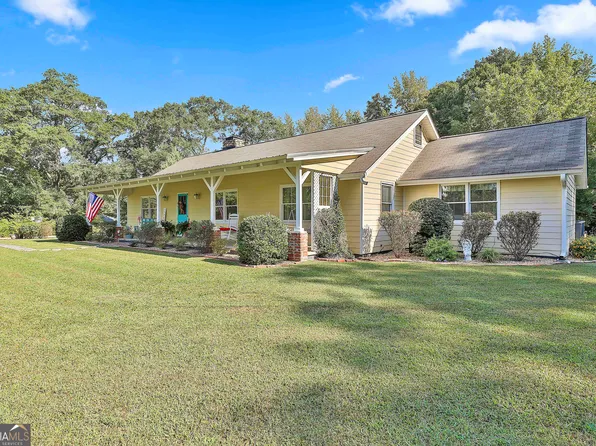 235 Lees Lake Rd, Fayetteville, GA 30214