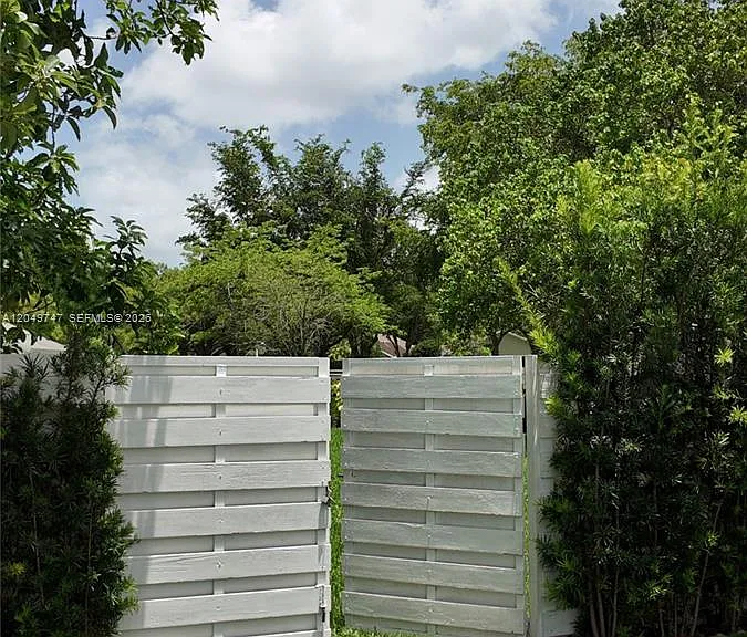 14605 SW 142nd Pl — Photo 39