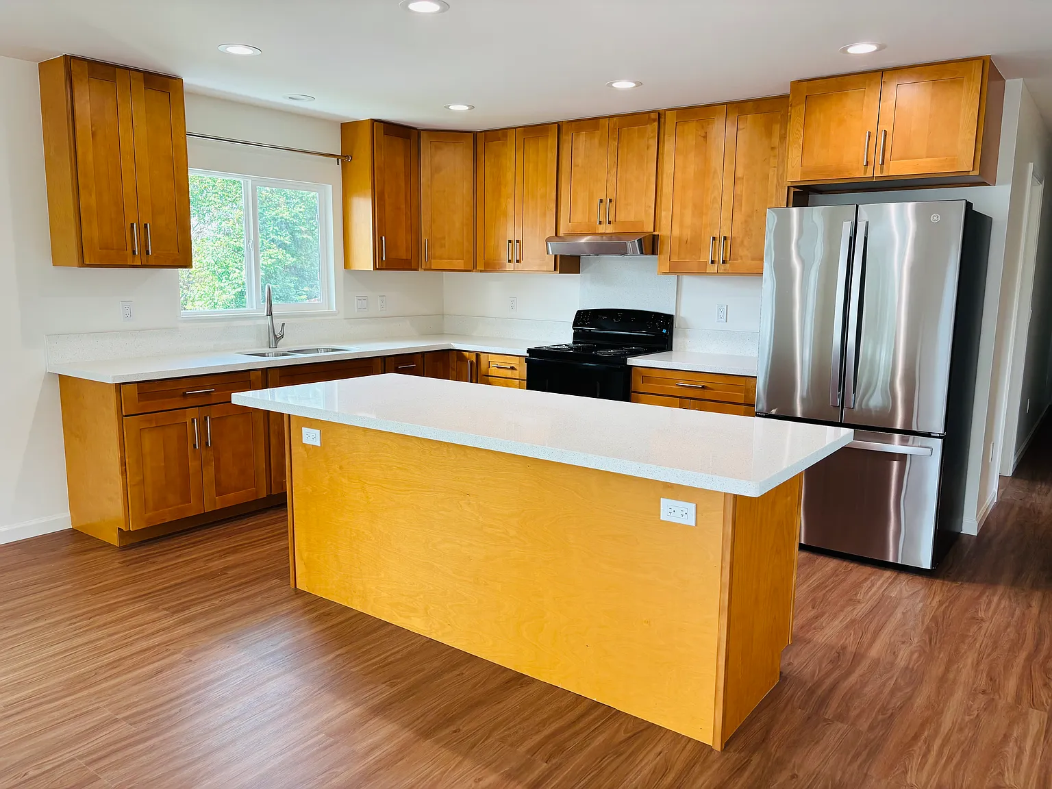 310 Walker Ave — Photo 4
