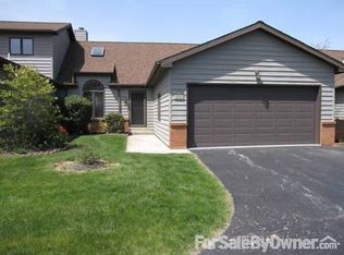 1071 Fox Run Rd #U-26, Findlay, OH 45840