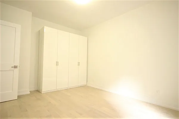 Rented by Dynamik Realty | media 34