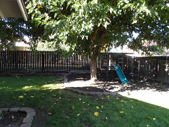 5th image of 501 S Fairchild St