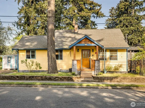 208 N Street NE, Auburn, WA 98002