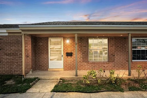 8346 10th Way N Photo 1