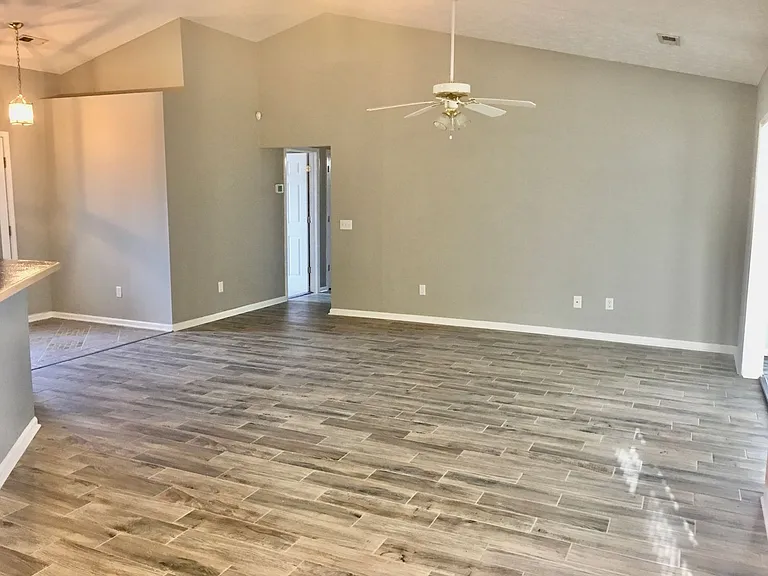 1222 Gailard Dr — Photo 8