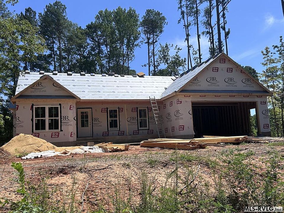 1st image of 301 Parkway Dr