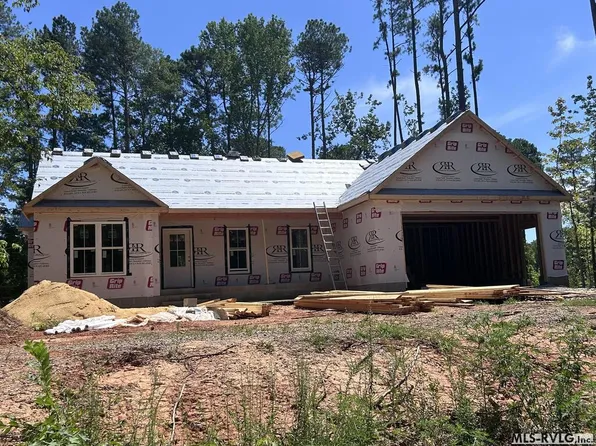 301 Parkway Dr, Littleton, NC 27850