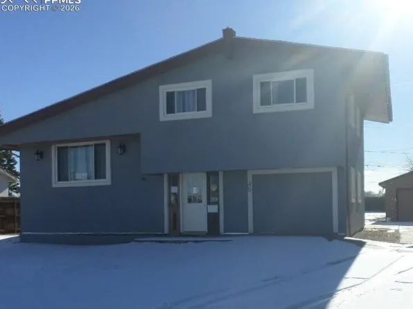 46 Radcliff Ln, Pueblo, CO 81005
