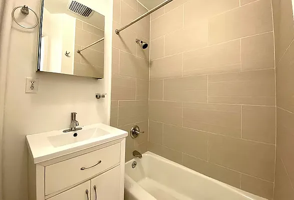 Rented by J PRESTON AND ASSOCIATES INC | media 10