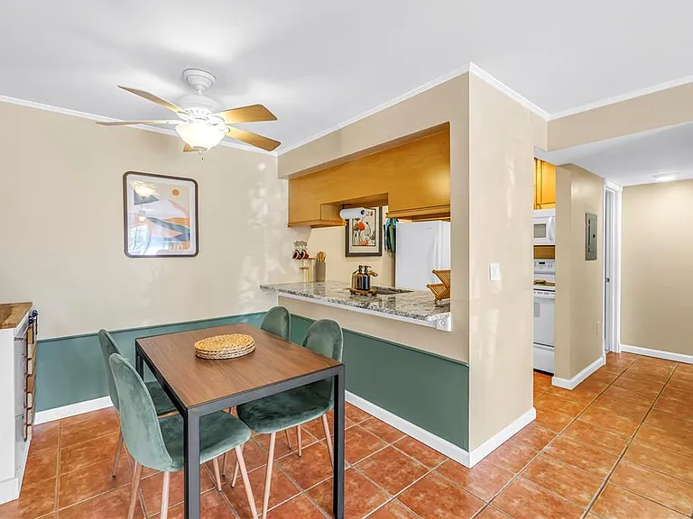 3269 Beneva Rd #102 — Photo 3