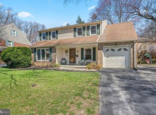 1005 Edwards Dr, Springfield, PA 19064