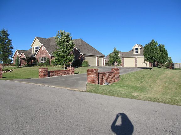 3 car side entry garage w shop