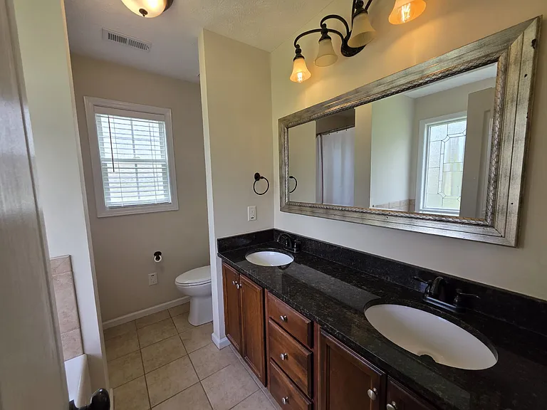 4608 Crystobal Rd — Photo 12