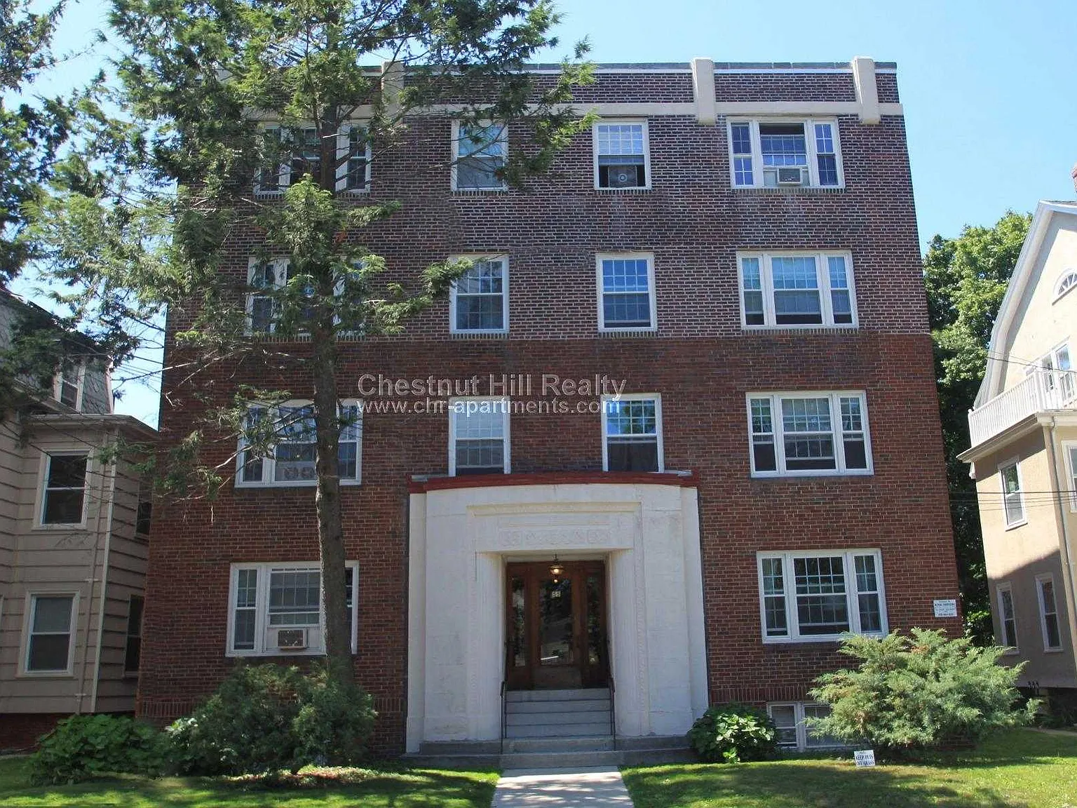 3 bed, 1.5 bath, $4,950 — Photo 3
