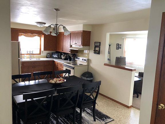 4th image of 1232 Meadow Ln
